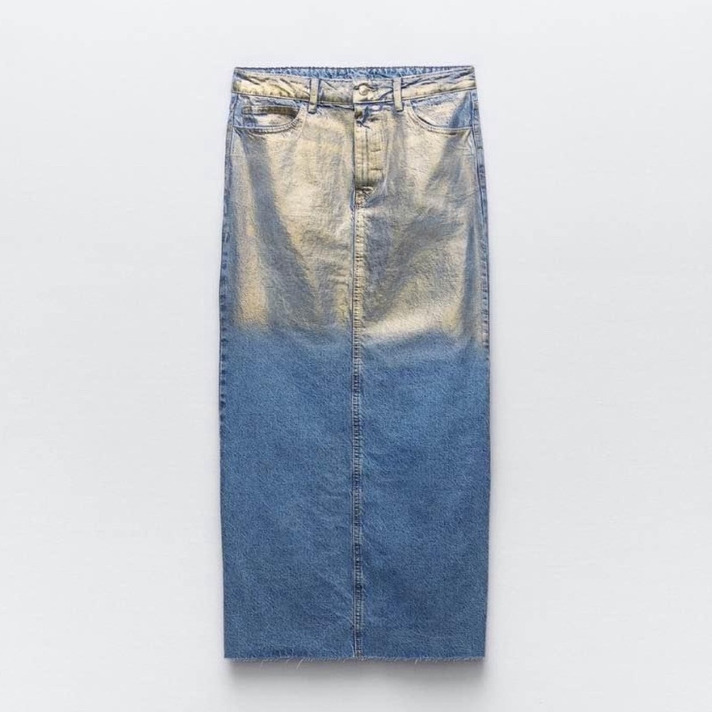 ZARA WOMAN NWT FW23
MID-BLUE Z1975 METALLIC
DENIM SKIRT SIZE XL